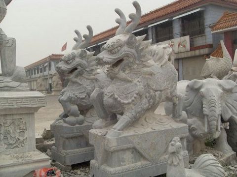 點擊查看詳細信息<br>標題：石雕麒麟2 閱讀次數(shù)：1155